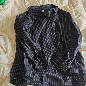 H&M Black and White Button Down Shirt